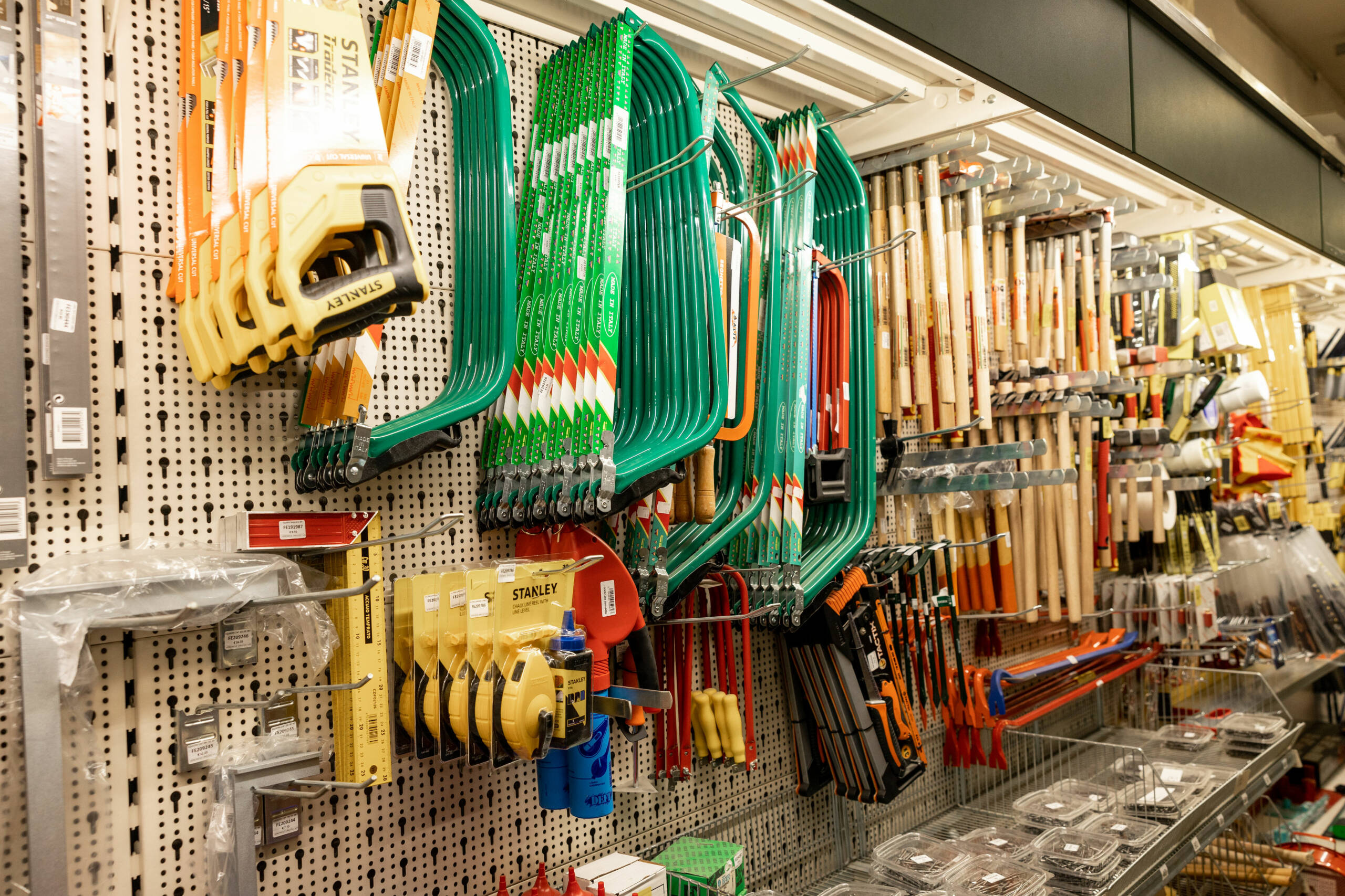 Utensili e attrezzi per edilizia